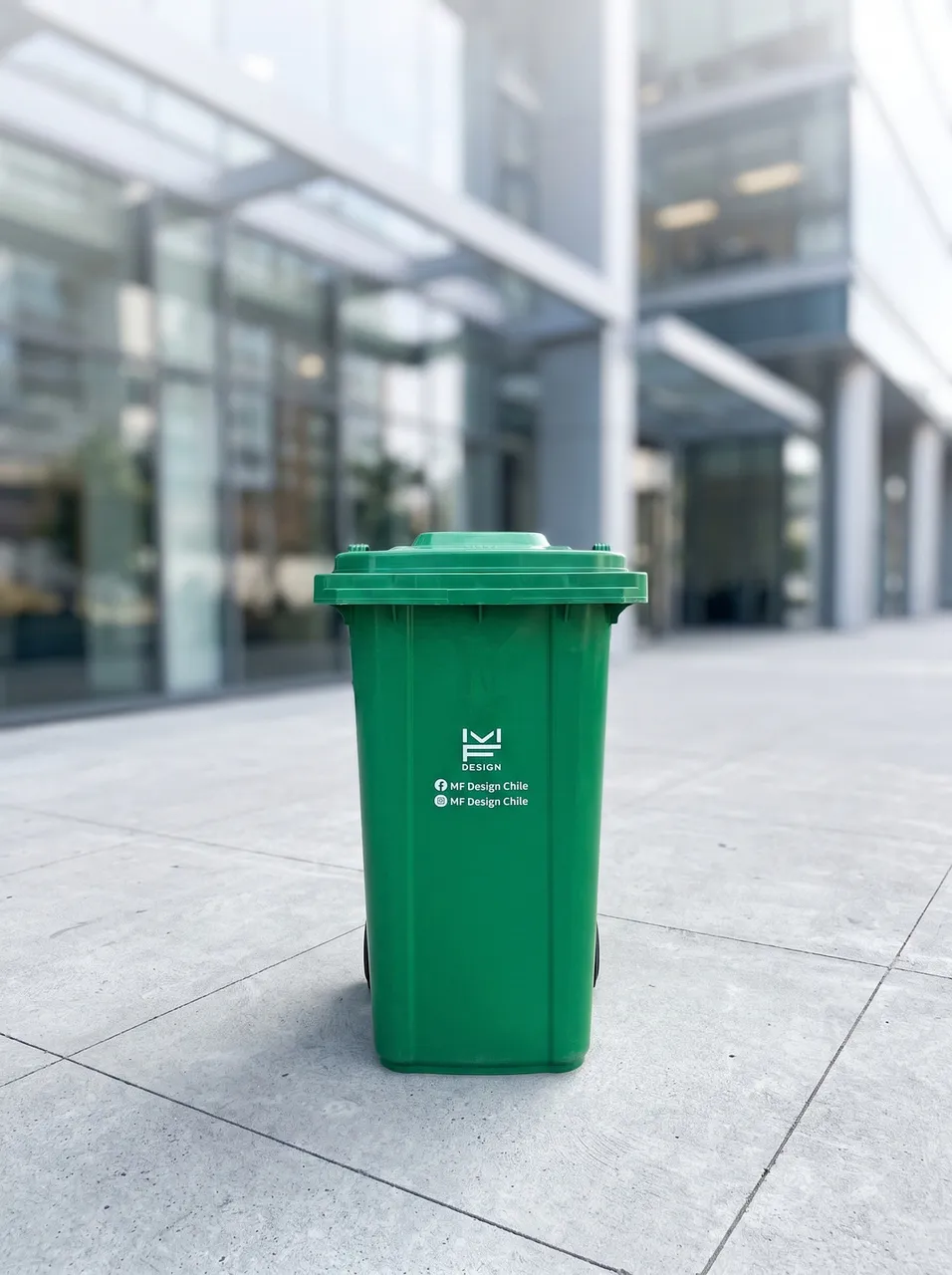 Contenedor de basura verde de 240 litros con ruedas y tapa, MF Design