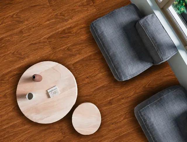 Piso SPC MF-28 para interior, MF Design — Piso SPC con lámina de impresión digital color cafe roble diseño tipo madera