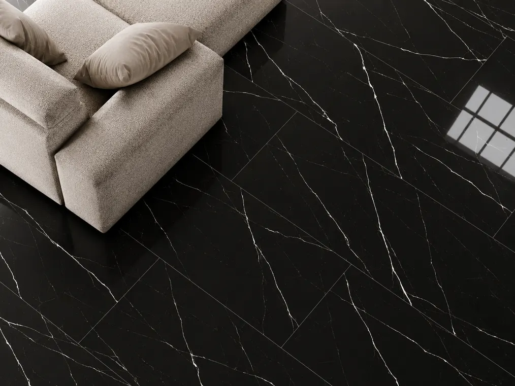 Porcelanato MF-MX61202 para piso y muro, interior/exterior, MF Design — Porcelanato negro tipo mármol con vetas marcadas en color blanco