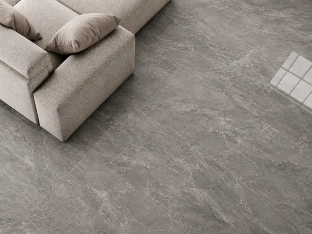 Porcelanato MF-XF612006 para piso y muro, interior/exterior, MF Design — Porcelanato gris tipo mármol con ligeras vetas en color blanco