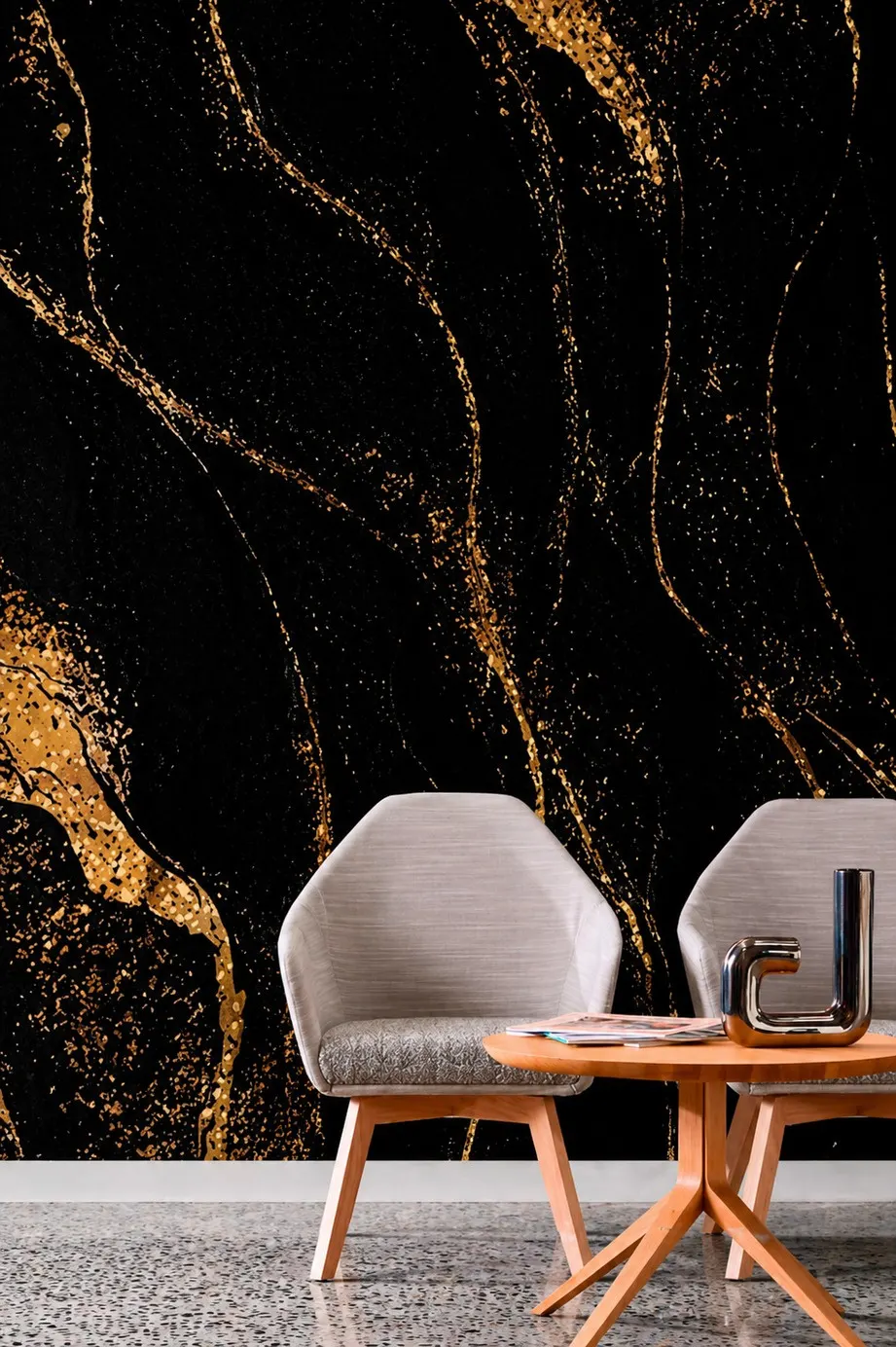 Lámina PVC MF-24388 para interior y exterior protegido, MF Design — Lámina de PVC imitación mármol, diseño en dorado y fondo oscuro, ideal para un toque elegante y exclusivo.